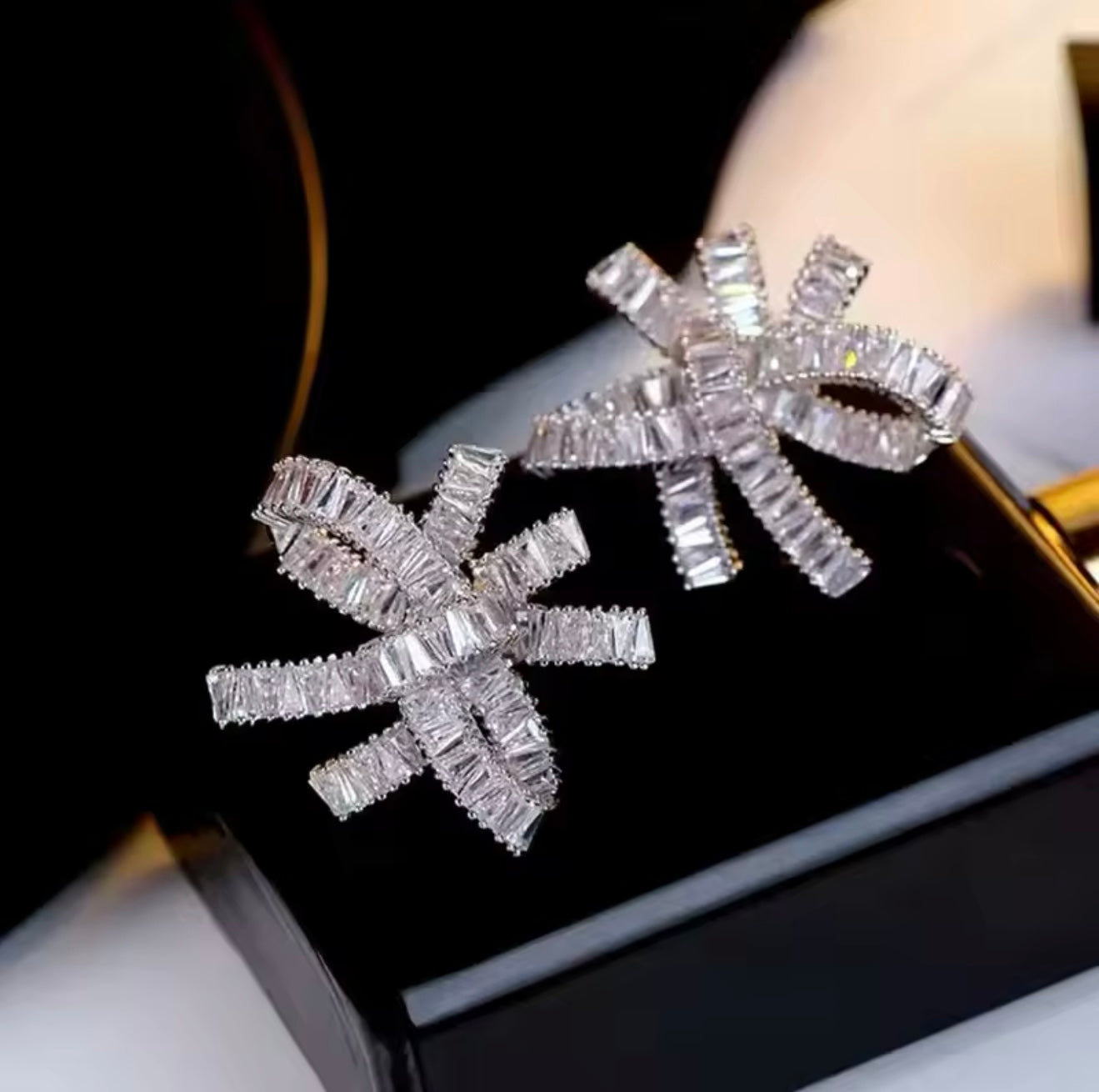 Bow Zirconium Earrings