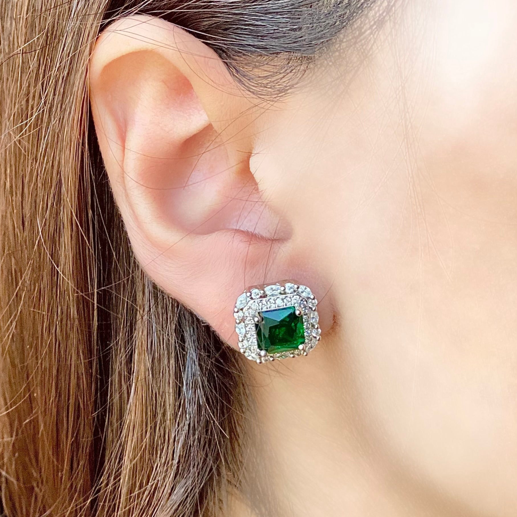 Emerald outlet earrings