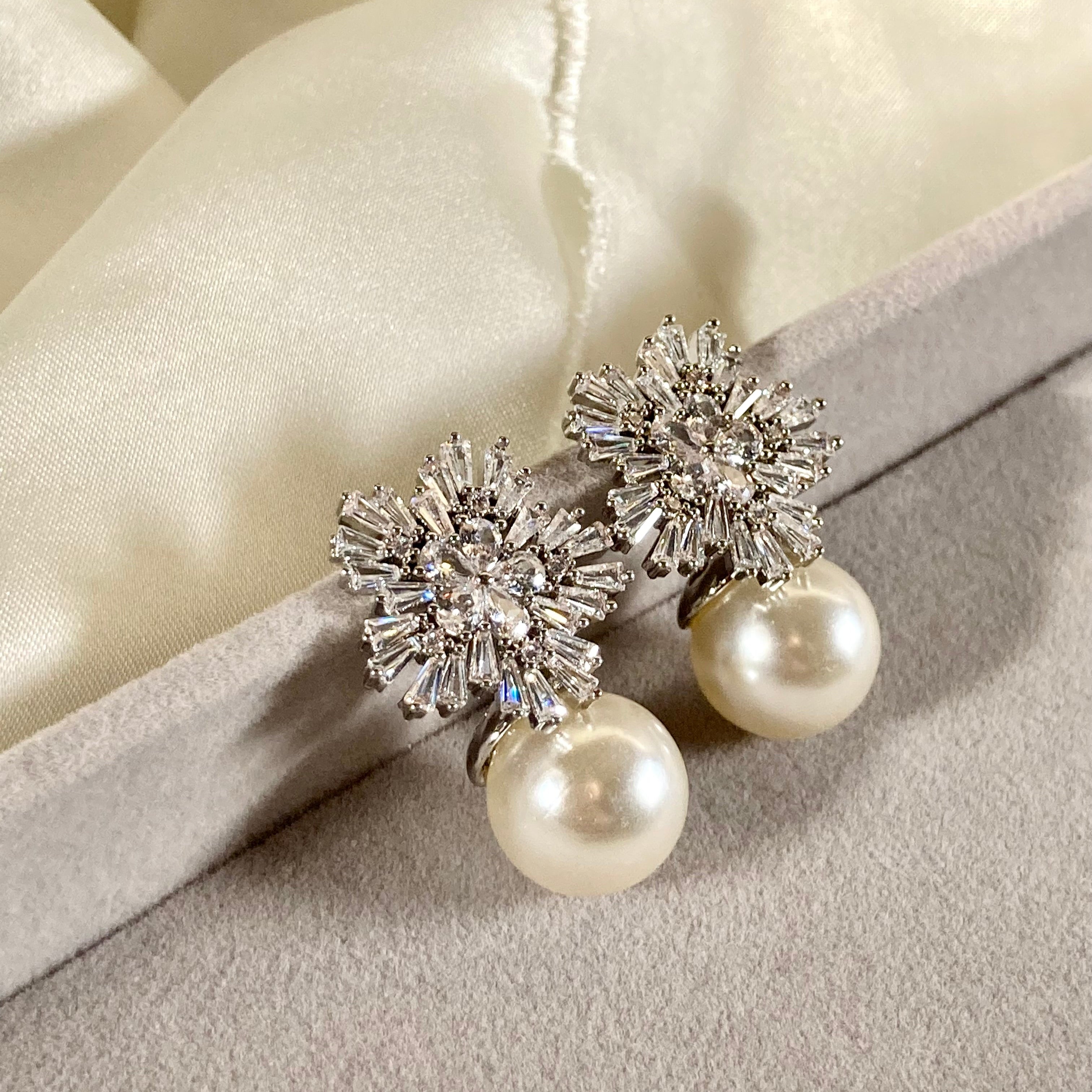 Snowflake Zirconiums