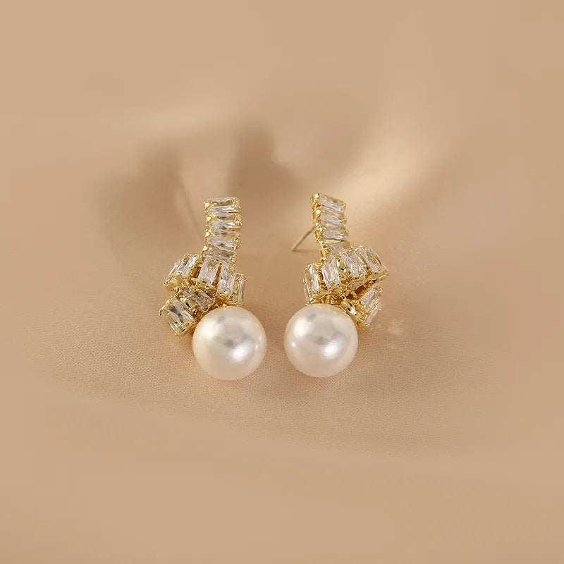 Knotted Zircon Pearls