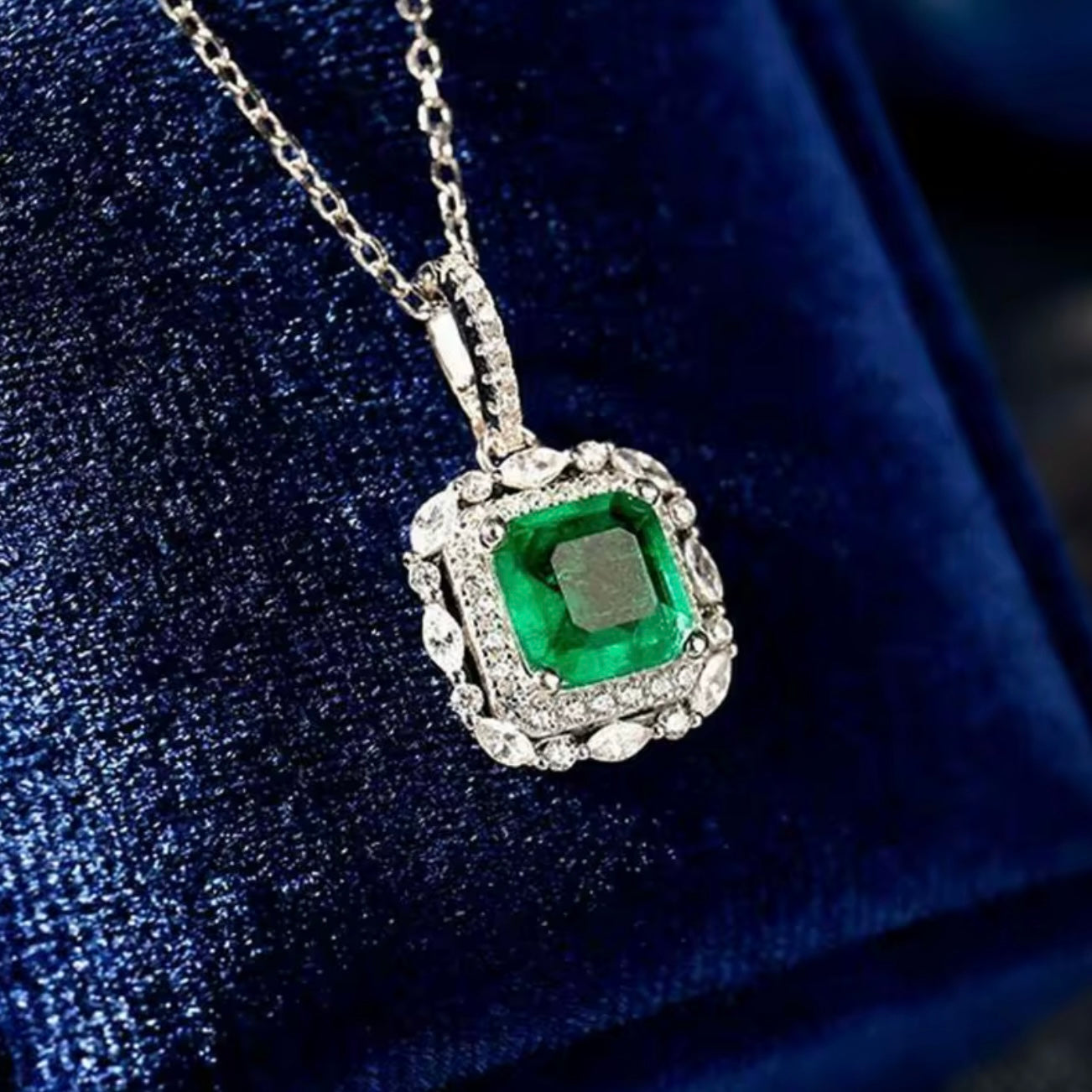 Green Emerald Necklace