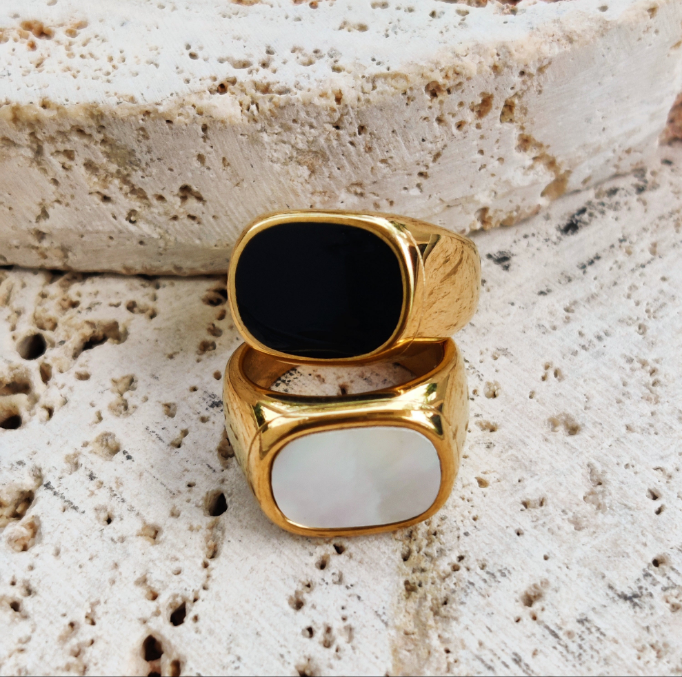 Modern Gold Ring Black Stone