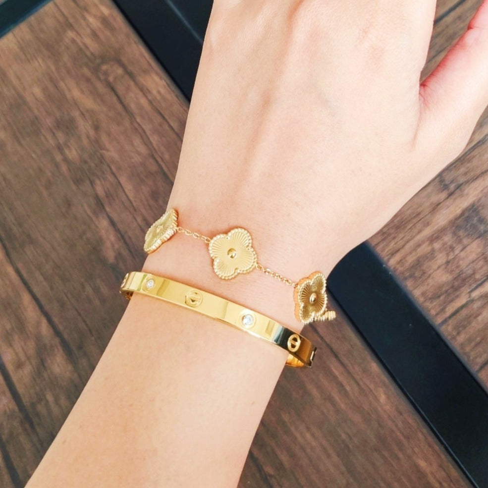 Premium Van Cleef Gold Bracelet